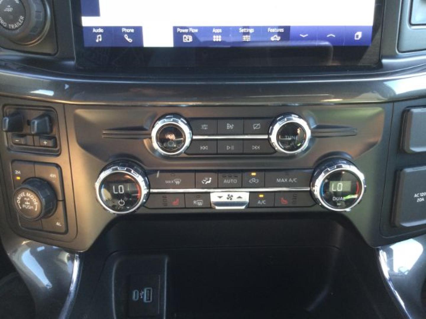 2021 Oxford White /Black/Medium Dark Slate Ford F-150 XLT/Sport (1FTFW1ED9MF) with an EcoBoost 3.5L V-6 port/direct injection engine, 10 speed automatic transmission, located at 1801 Main Street, Lewiston, 83501, (208) 743-9371, 46.417065, -117.004799- Photo#19