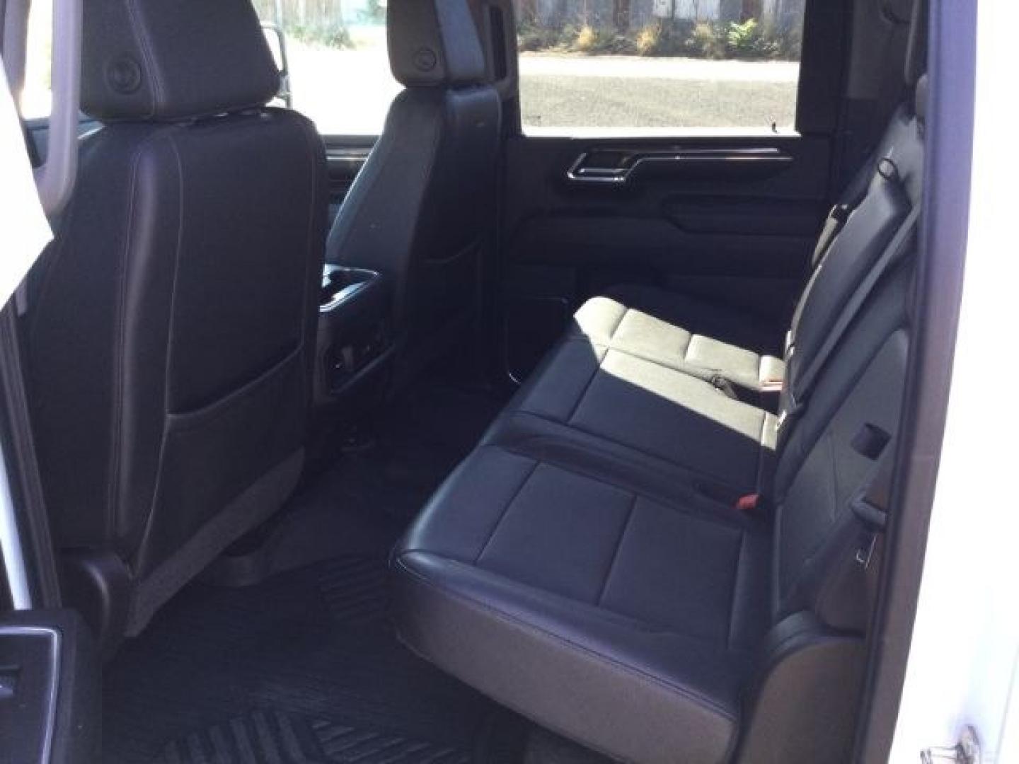 2024 Summit White Chevrolet Silverado 3500HD LT (1GC4YTEY6RF) , located at 1801 Main Street, Lewiston, 83501, (208) 743-9371, 46.417065, -117.004799- Photo#4