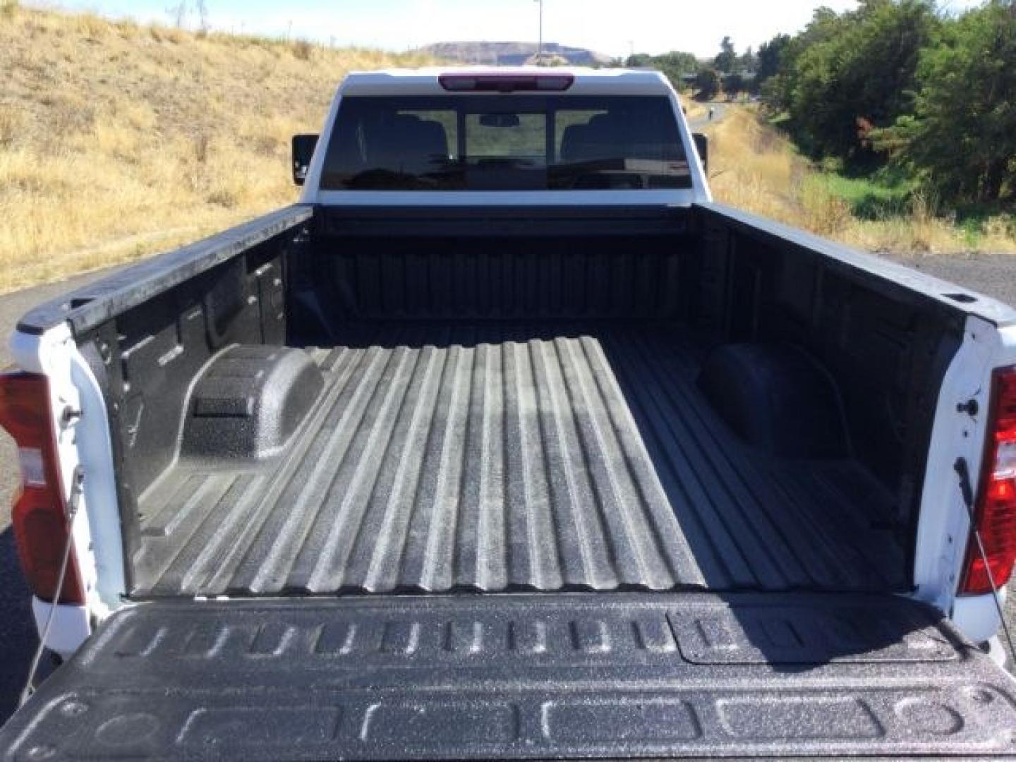 2024 Summit White Chevrolet Silverado 3500HD LT (1GC4YTEY6RF) , located at 1801 Main Street, Lewiston, 83501, (208) 743-9371, 46.417065, -117.004799- Photo#7