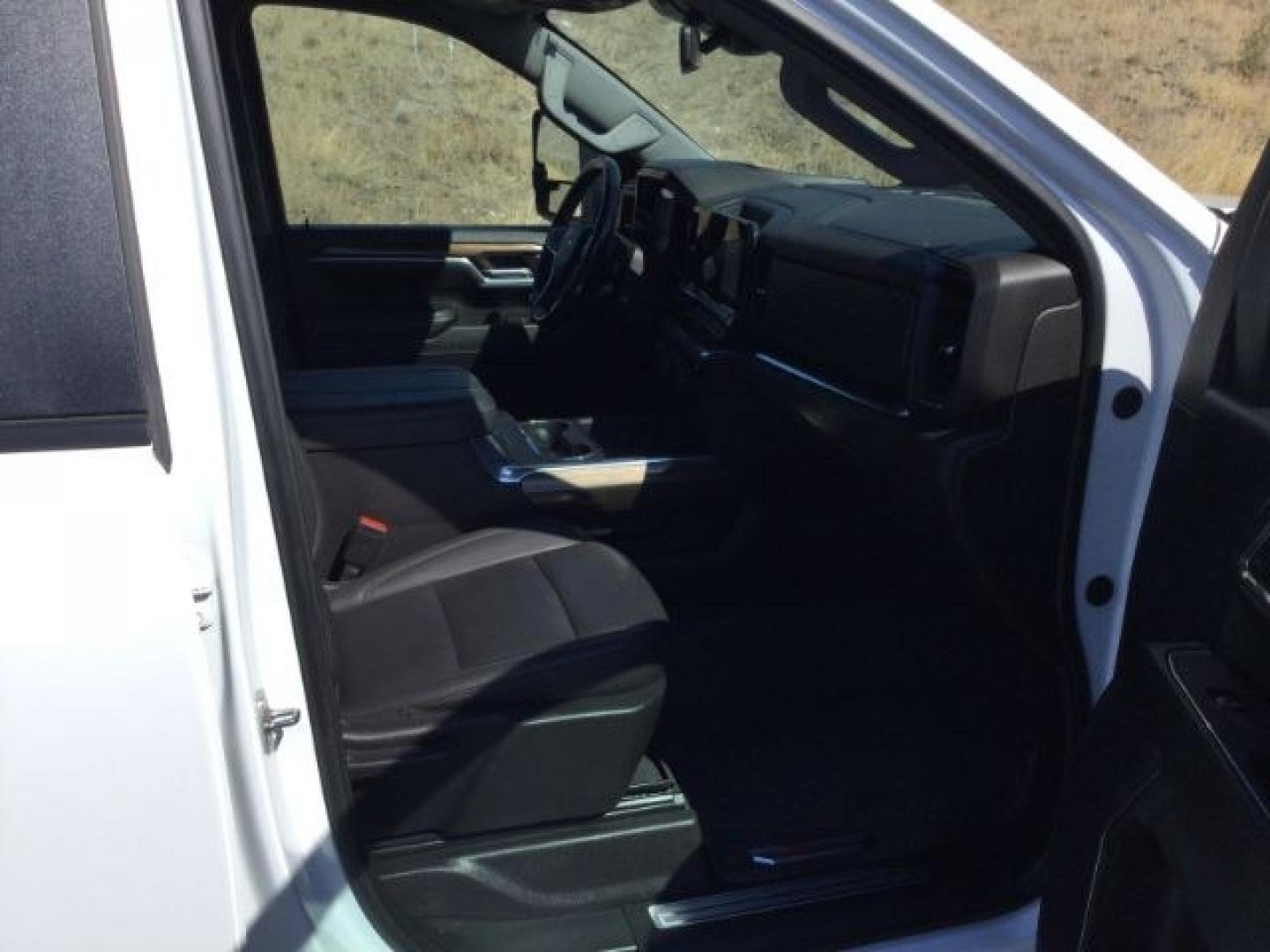 2024 Summit White Chevrolet Silverado 3500HD LT (1GC4YTEY6RF) , located at 1801 Main Street, Lewiston, 83501, (208) 743-9371, 46.417065, -117.004799- Photo#11