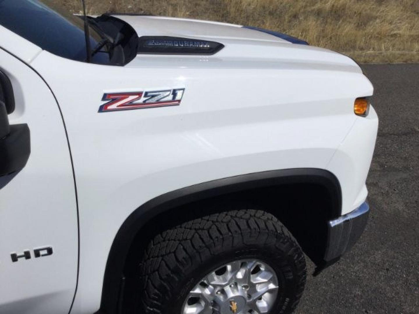 2024 Summit White Chevrolet Silverado 3500HD LT (1GC4YTEY6RF) , located at 1801 Main Street, Lewiston, 83501, (208) 743-9371, 46.417065, -117.004799- Photo#12