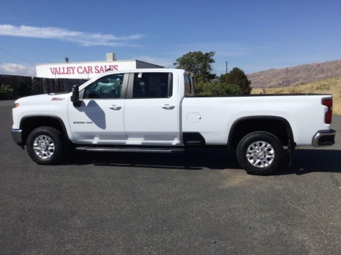 2024 Summit White Chevrolet Silverado 3500HD LT (1GC4YTEY6RF) , located at 1801 Main Street, Lewiston, 83501, (208) 743-9371, 46.417065, -117.004799- Photo#19