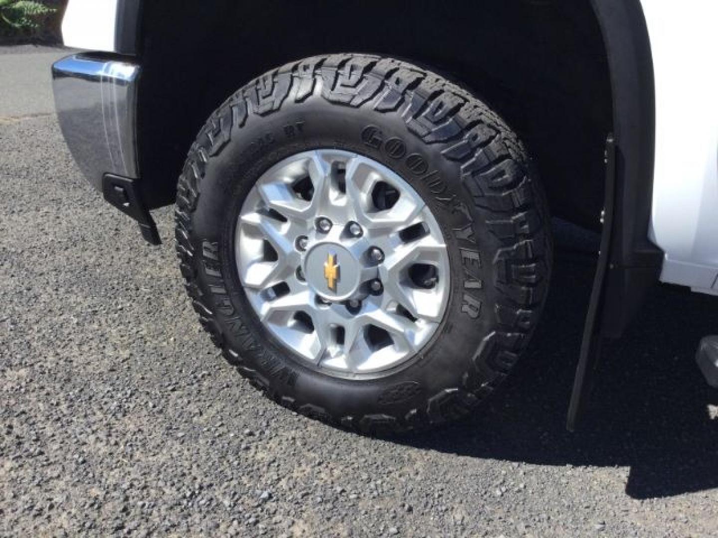 2024 Summit White Chevrolet Silverado 3500HD LT (1GC4YTEY6RF) , located at 1801 Main Street, Lewiston, 83501, (208) 743-9371, 46.417065, -117.004799- Photo#21