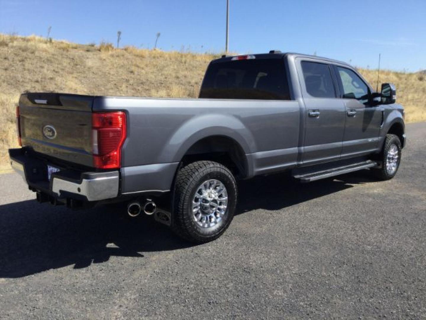 2022 Carbonized Gray Metallic /Medium Earth Gray Ford F-350 XLT Long Box (1FT8W3BT6NE) with an Powerstroke 6.7L V-8 direct injection engine, 10 speed automatic transmission, located at 1801 Main Street, Lewiston, 83501, (208) 743-9371, 46.417065, -117.004799- Photo#8