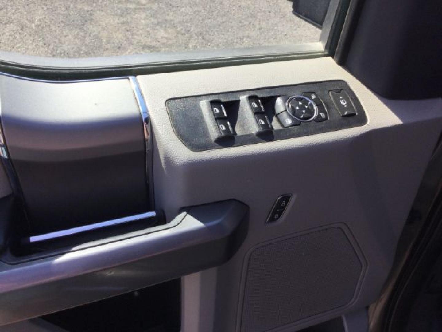 2022 Carbonized Gray Metallic /Medium Earth Gray Ford F-350 XLT Long Box (1FT8W3BT6NE) with an Powerstroke 6.7L V-8 direct injection engine, 10 speed automatic transmission, located at 1801 Main Street, Lewiston, 83501, (208) 743-9371, 46.417065, -117.004799- Photo#15