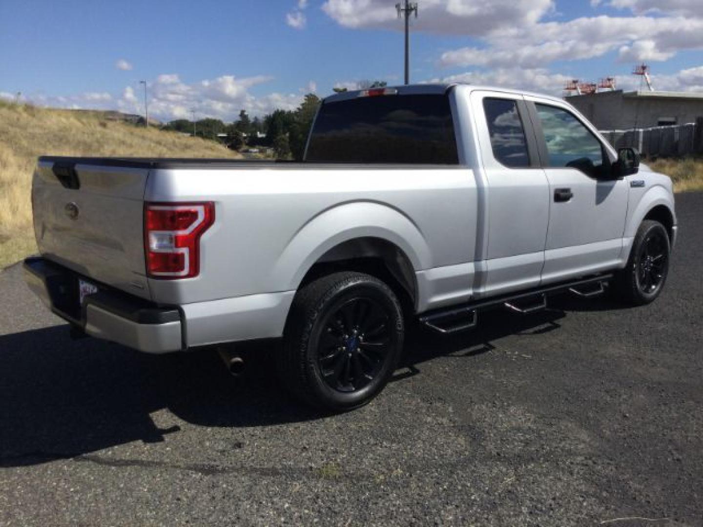 2019 Ingot Silver Metallic /Black Ford F-150 STX (1FTEX1EP8KK) with an EcoBoost 2.7L V-6 port/direct injection engine, 10-speed automatic transmission, located at 1801 Main Street, Lewiston, 83501, (208) 743-9371, 46.417065, -117.004799- Photo#8