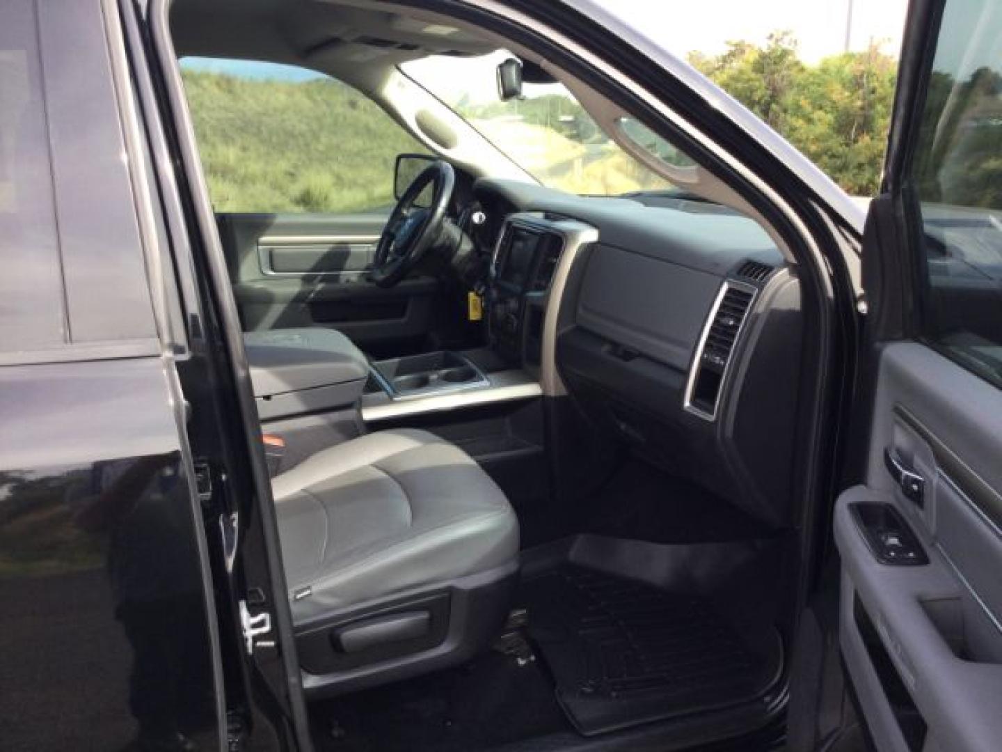 2014 Black Clearcoat /Diesel Gray/Black Ram 2500 Big Horn (3C6UR5DJ1EG) with an HEMI 6.4L V-8 VVT variable valve control engine, 6-Speed Automatic transmission, located at 1801 Main Street, Lewiston, 83501, (208) 743-9371, 46.417065, -117.004799- Photo#17