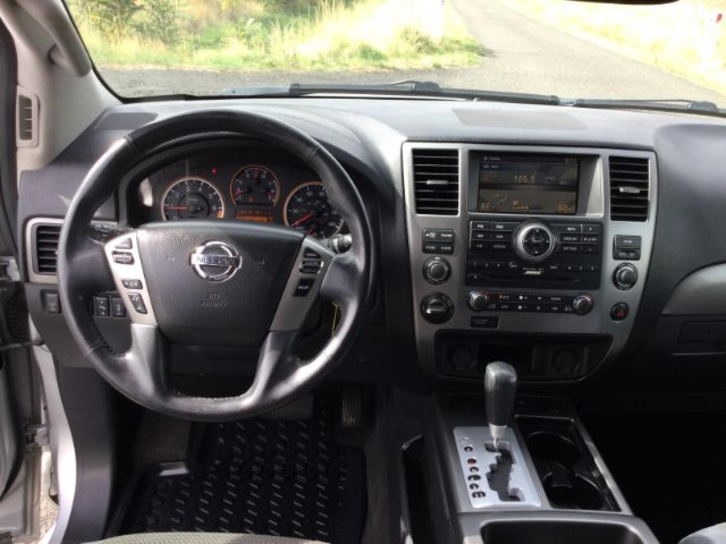 2014 Brilliant Silver /Charcoal Nissan Armada SL (5N1AA0NCXEN) with an Endurance 5.6L V-8 DOHC engine, Automatic transmission, located at 1801 Main Street, Lewiston, 83501, (208) 743-9371, 46.417065, -117.004799- Photo#6
