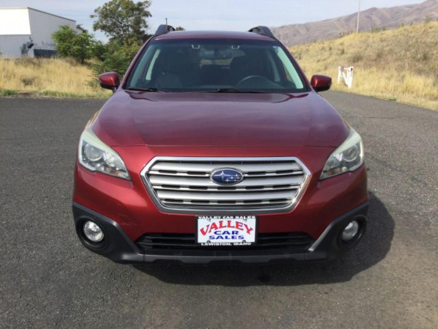 2015 Venetian Red Pearl /Slate Black Subaru Outback 2.5i Premium (4S4BSAHC4F3) with an 2.5L H-4 DOHC engine, Continuously Variable Transmission transmission, located at 1801 Main Street, Lewiston, 83501, (208) 743-9371, 46.417065, -117.004799- Photo#11