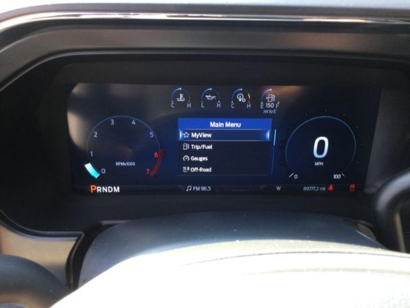 2023 Oxford White /Black Onyx Ford F-350 LARIAT (1FT8W3BN5PE) with an 7.3L V-8 DEVCT variable valve control engine, 10 speed automatic transmission, located at 1801 Main Street, Lewiston, 83501, (208) 743-9371, 46.417065, -117.004799- Photo#7