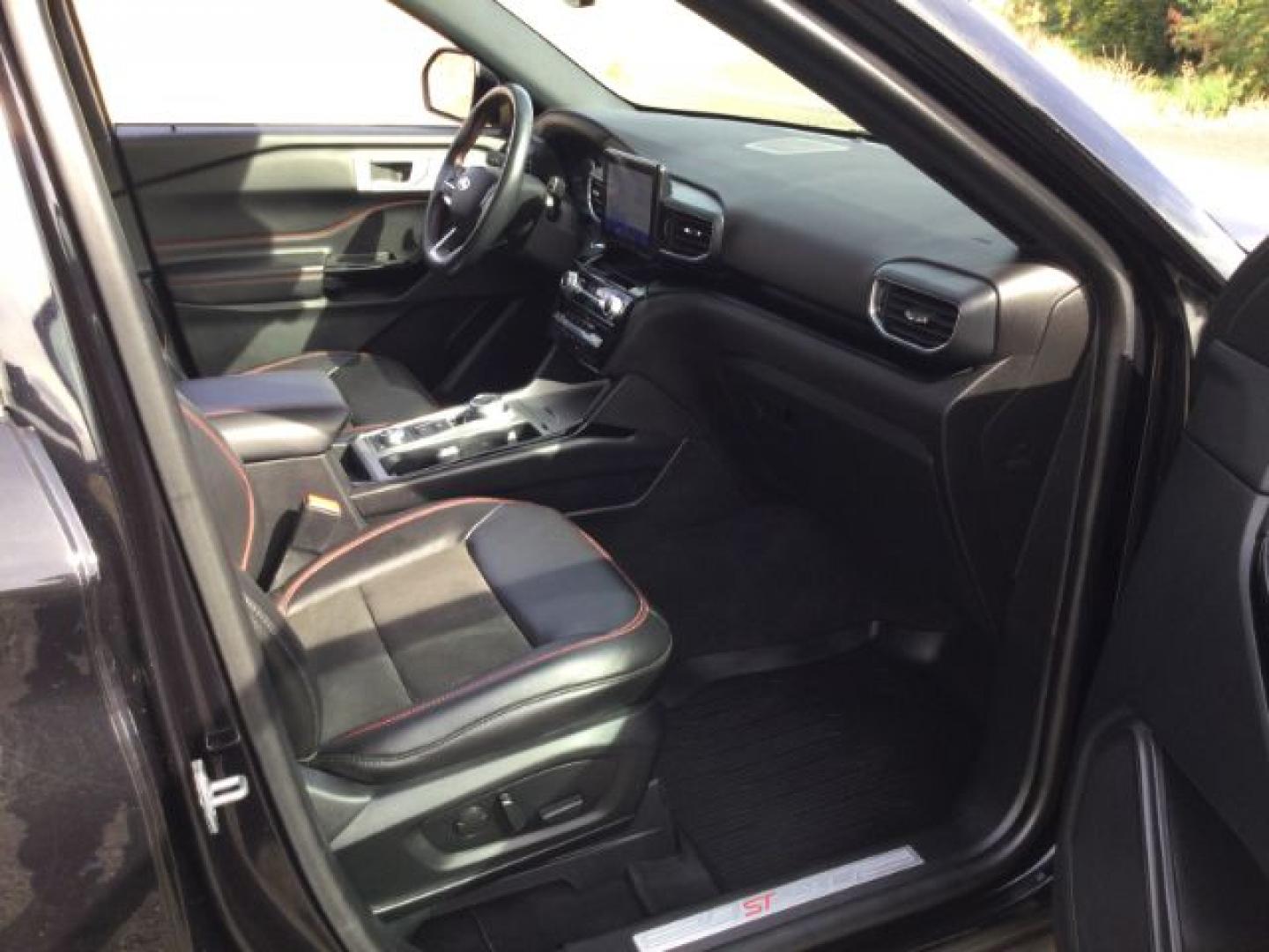 2022 Agate Black Metallic /Ebony Ford Explorer ST-Line (1FMSK8KH2NG) with an EcoBoost 2.3L I-4 direct injection engine, Automatic transmission, located at 1801 Main Street, Lewiston, 83501, (208) 743-9371, 46.417065, -117.004799- Photo#22