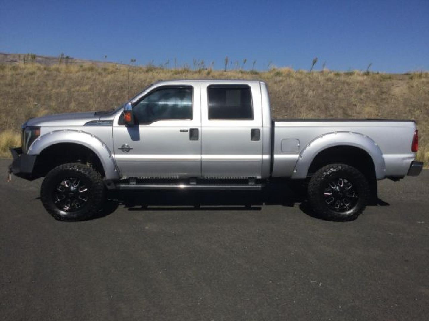 2016 Ingot Silver Metallic /Steel Ford F-250 XLT (1FT7W2BT2GE) with an Powerstroke 6.7L V-8 direct injection engine, Automatic transmission, located at 1801 Main Street, Lewiston, 83501, (208) 743-9371, 46.417065, -117.004799- Photo#1