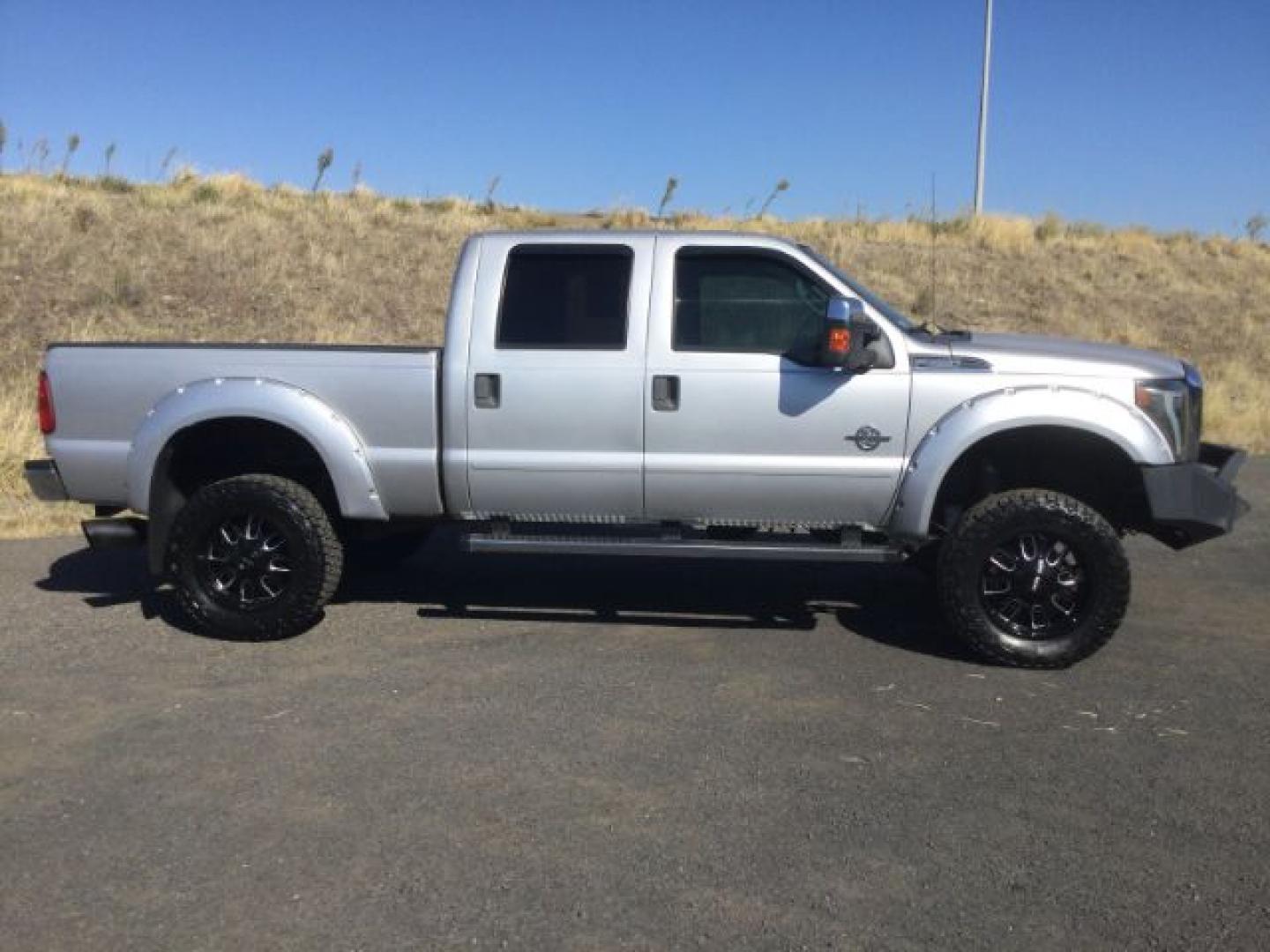 2016 Ingot Silver Metallic /Steel Ford F-250 XLT (1FT7W2BT2GE) with an Powerstroke 6.7L V-8 direct injection engine, Automatic transmission, located at 1801 Main Street, Lewiston, 83501, (208) 743-9371, 46.417065, -117.004799- Photo#14