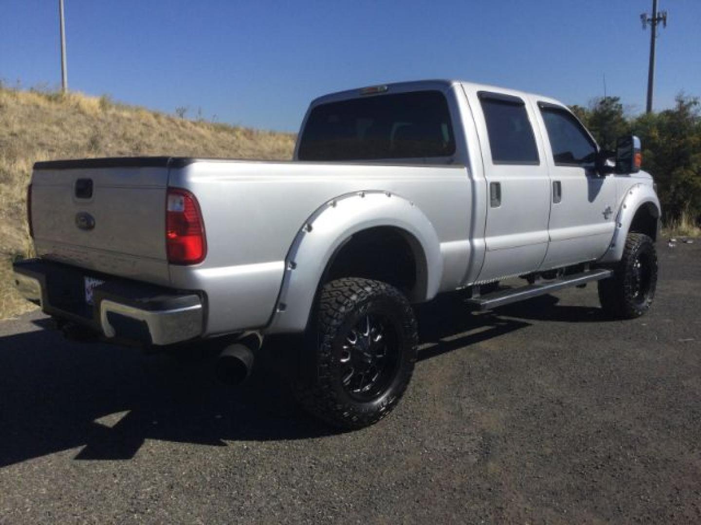 2016 Ingot Silver Metallic /Steel Ford F-250 XLT (1FT7W2BT2GE) with an Powerstroke 6.7L V-8 direct injection engine, Automatic transmission, located at 1801 Main Street, Lewiston, 83501, (208) 743-9371, 46.417065, -117.004799- Photo#15