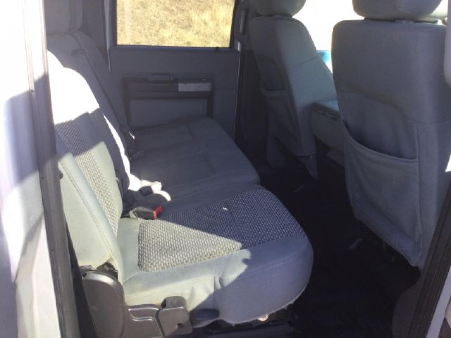 2015 Ingot Silver Metallic /Steel Gray Cloth Ford F-250 XLT (1FT7W2B65FE) with an 6.2 EFI V8 engine, 6-Speed Automatic transmission, located at 1801 Main Street, Lewiston, 83501, (208) 743-9371, 46.417065, -117.004799- Photo#14