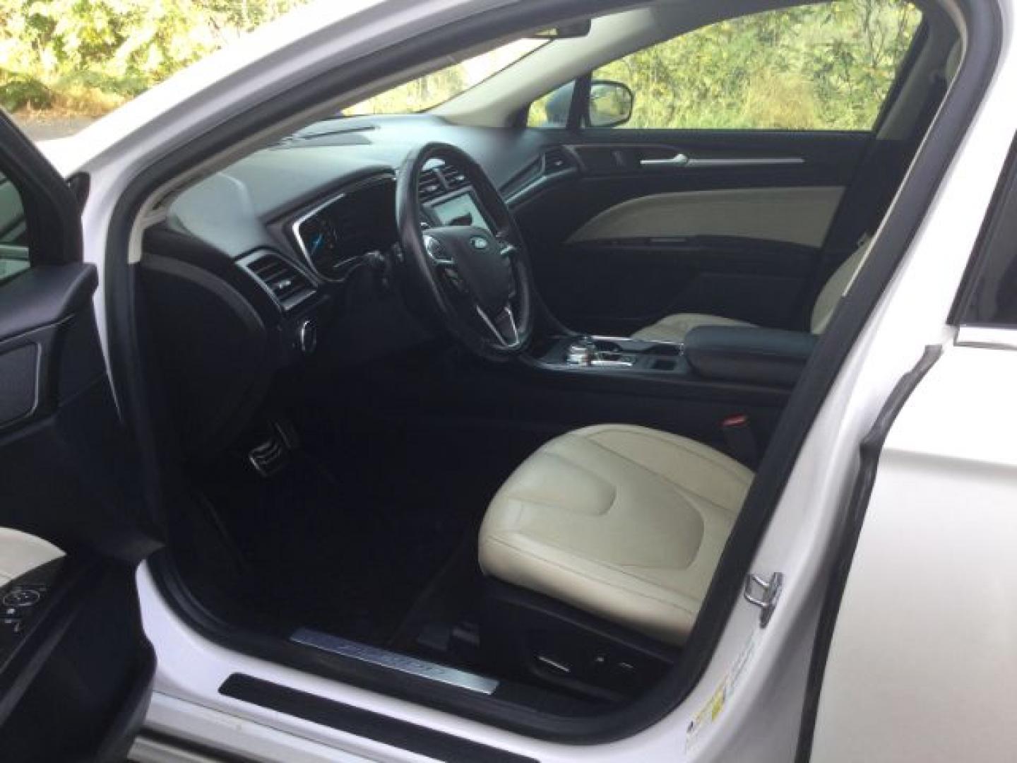 2017 White Platinum Metallic Tri-Coat /Medium Soft Ceramic Ford Fusion Titanium | Platinum (3FA6P0K9XHR) with an EcoBoost 2L I-4 direct injection engine, Automatic transmission, located at 1801 Main Street, Lewiston, 83501, (208) 743-9371, 46.417065, -117.004799- Photo#3