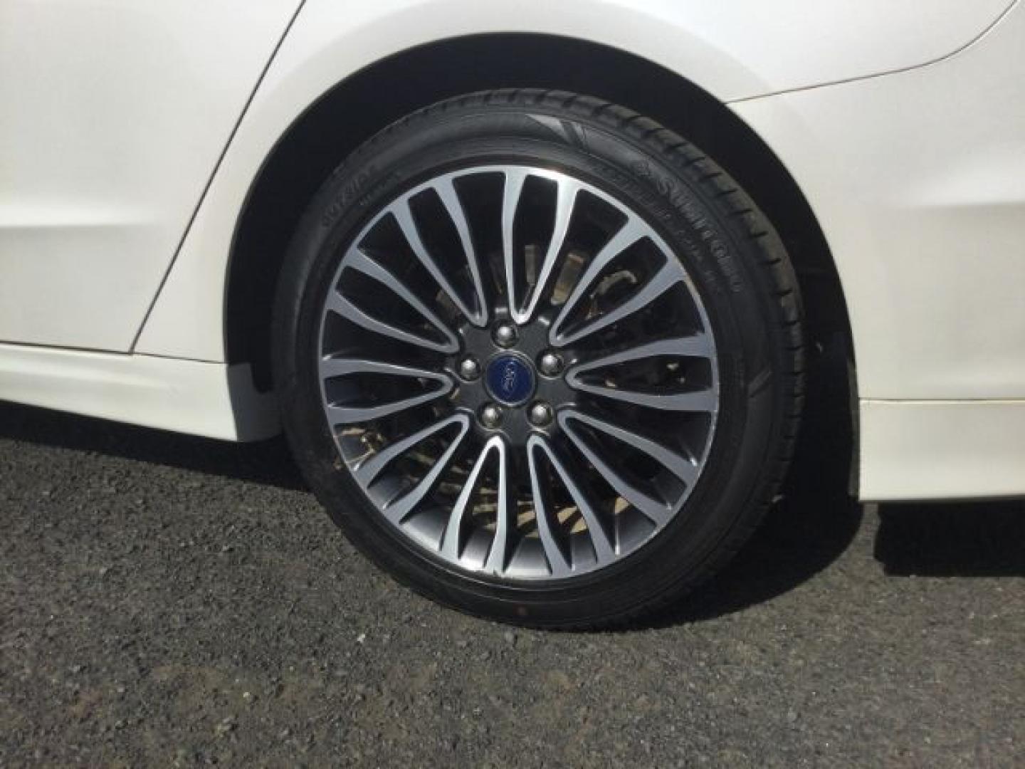 2017 White Platinum Metallic Tri-Coat /Medium Soft Ceramic Ford Fusion Titanium | Platinum (3FA6P0K9XHR) with an EcoBoost 2L I-4 direct injection engine, Automatic transmission, located at 1801 Main Street, Lewiston, 83501, (208) 743-9371, 46.417065, -117.004799- Photo#10