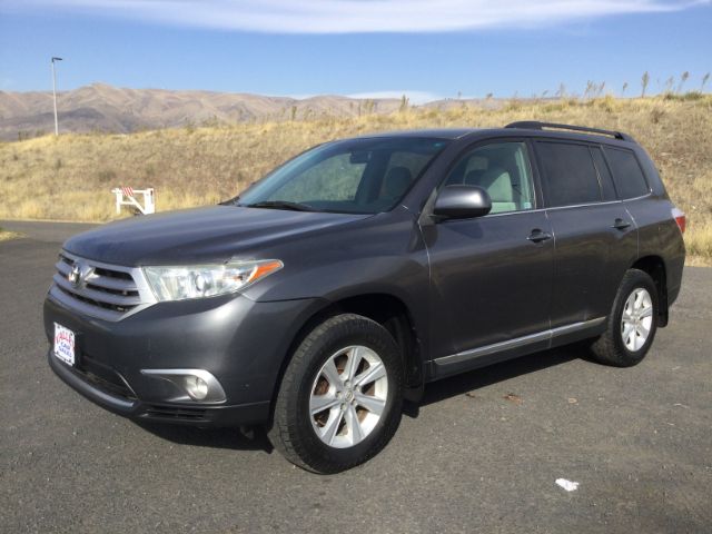 photo of 2011 Toyota Highlander SE V6