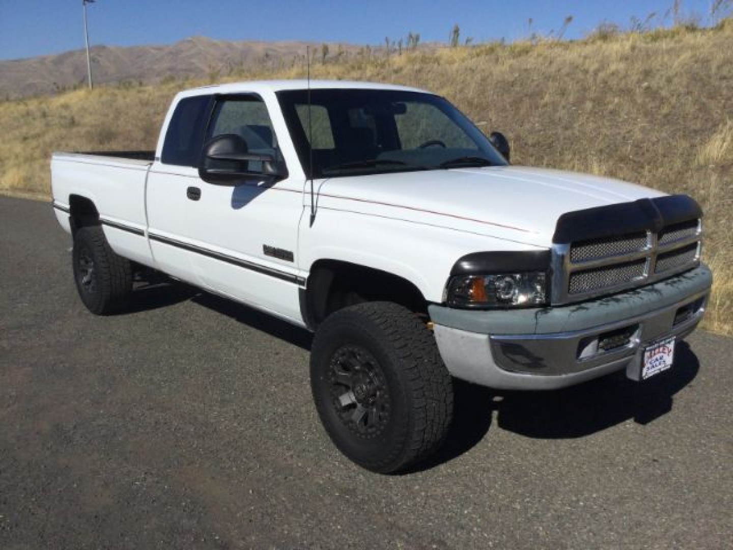 1997 Bright White /Mist Gray Dodge Ram 2500 SLT Laramie (3B7KF23D9VG) with an Cummins 5.9L I-6 diesel direct injection engine, Automatic transmission, located at 1801 Main Street, Lewiston, 83501, (208) 743-9371, 46.417065, -117.004799- Photo#0