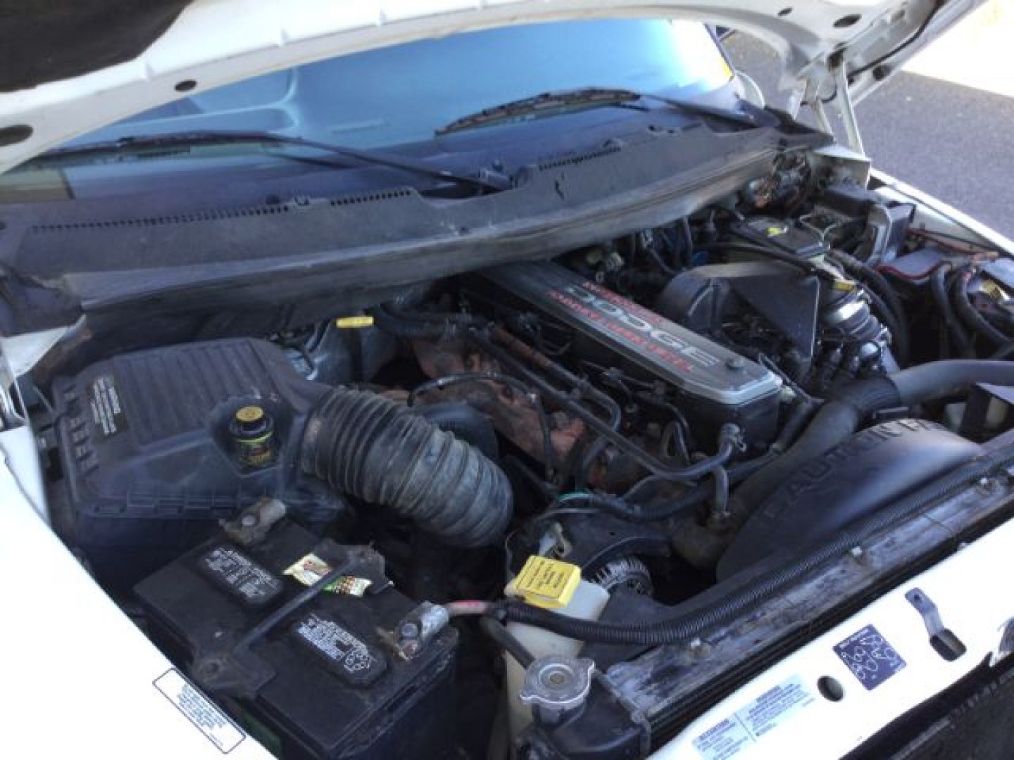 1997 Bright White /Mist Gray Dodge Ram 2500 SLT Laramie (3B7KF23D9VG) with an Cummins 5.9L I-6 diesel direct injection engine, Automatic transmission, located at 1801 Main Street, Lewiston, 83501, (208) 743-9371, 46.417065, -117.004799- Photo#12