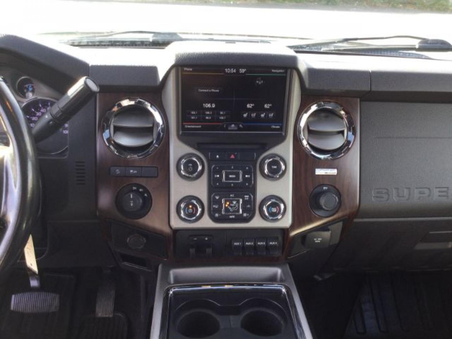 2013 Tuxedo Black Metallic /Black Ford F-350 LARIAT (1FT8W3BT3DE) with an Powerstroke 6.7L V-8 xxxxxx engine, 6-Speed Automatic transmission, located at 1801 Main Street, Lewiston, 83501, (208) 743-9371, 46.417065, -117.004799- Photo#7