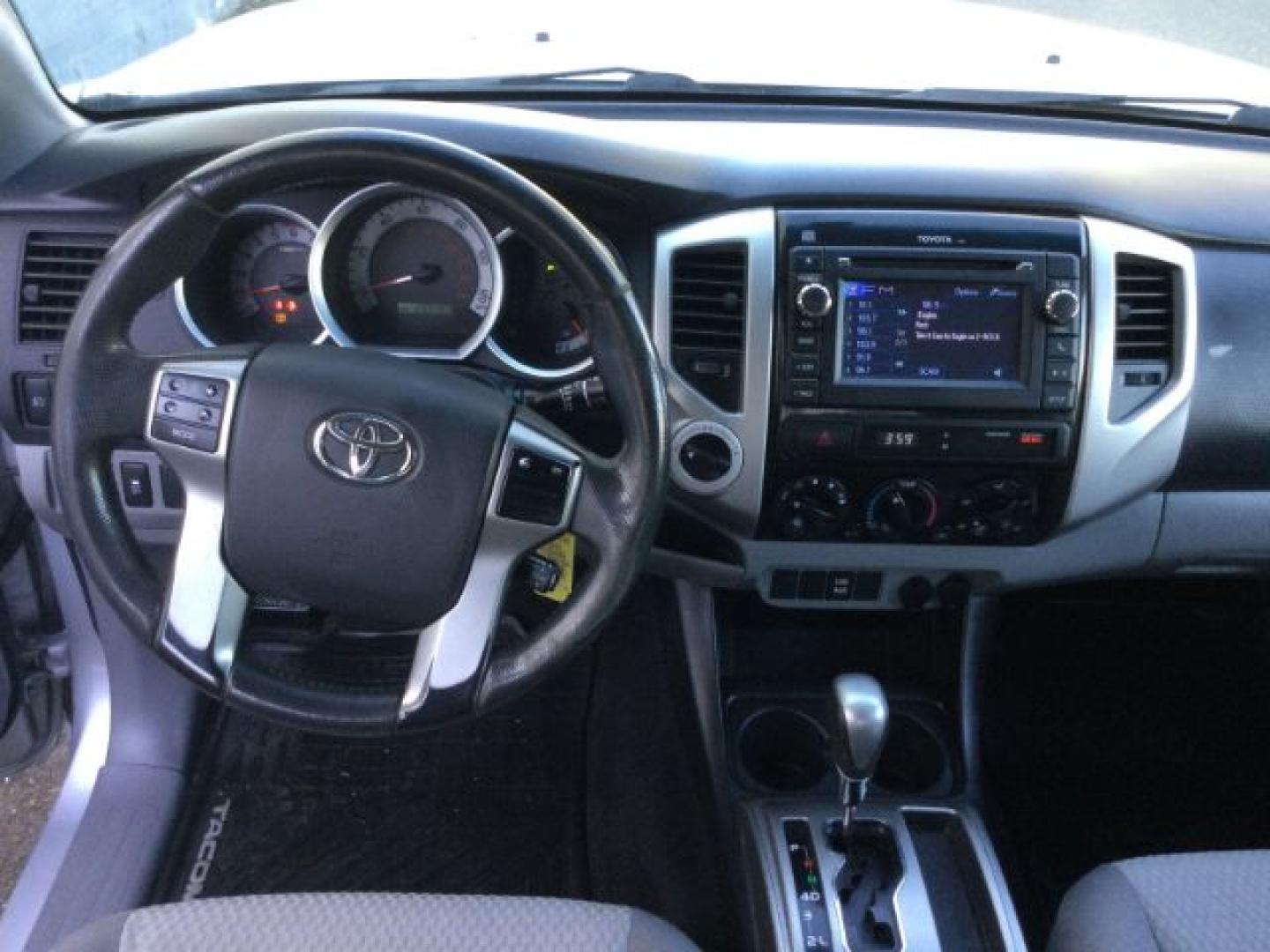 2013 Silver Streak Metallic /Graphite Toyota Tacoma SR5 V6 (3TMMU4FN3DM) with an 4L V-6 DOHC engine, Automatic transmission, located at 1801 Main Street, Lewiston, 83501, (208) 743-9371, 46.417065, -117.004799- Photo#5
