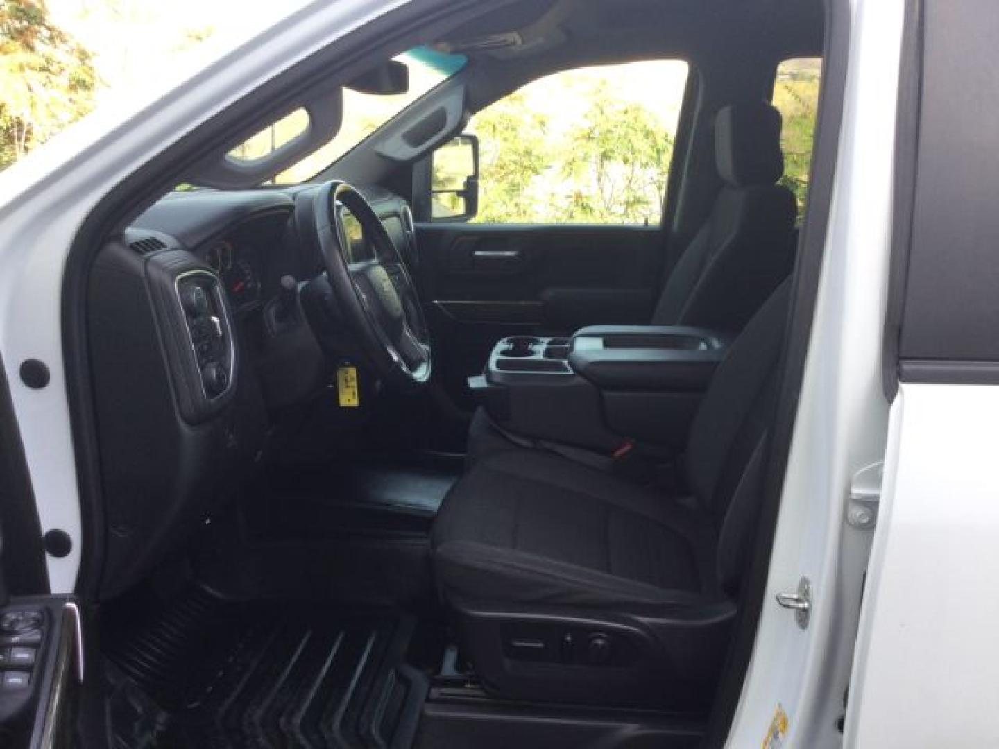 2023 Summit White /Jet Black Chevrolet Silverado 3500HD LT (1GC4YTEY4PF) with an Duramax 6.6L V-8 direct injection engine, 10-speed automatic transmission, located at 1801 Main Street, Lewiston, 83501, (208) 743-9371, 46.417065, -117.004799- Photo#3