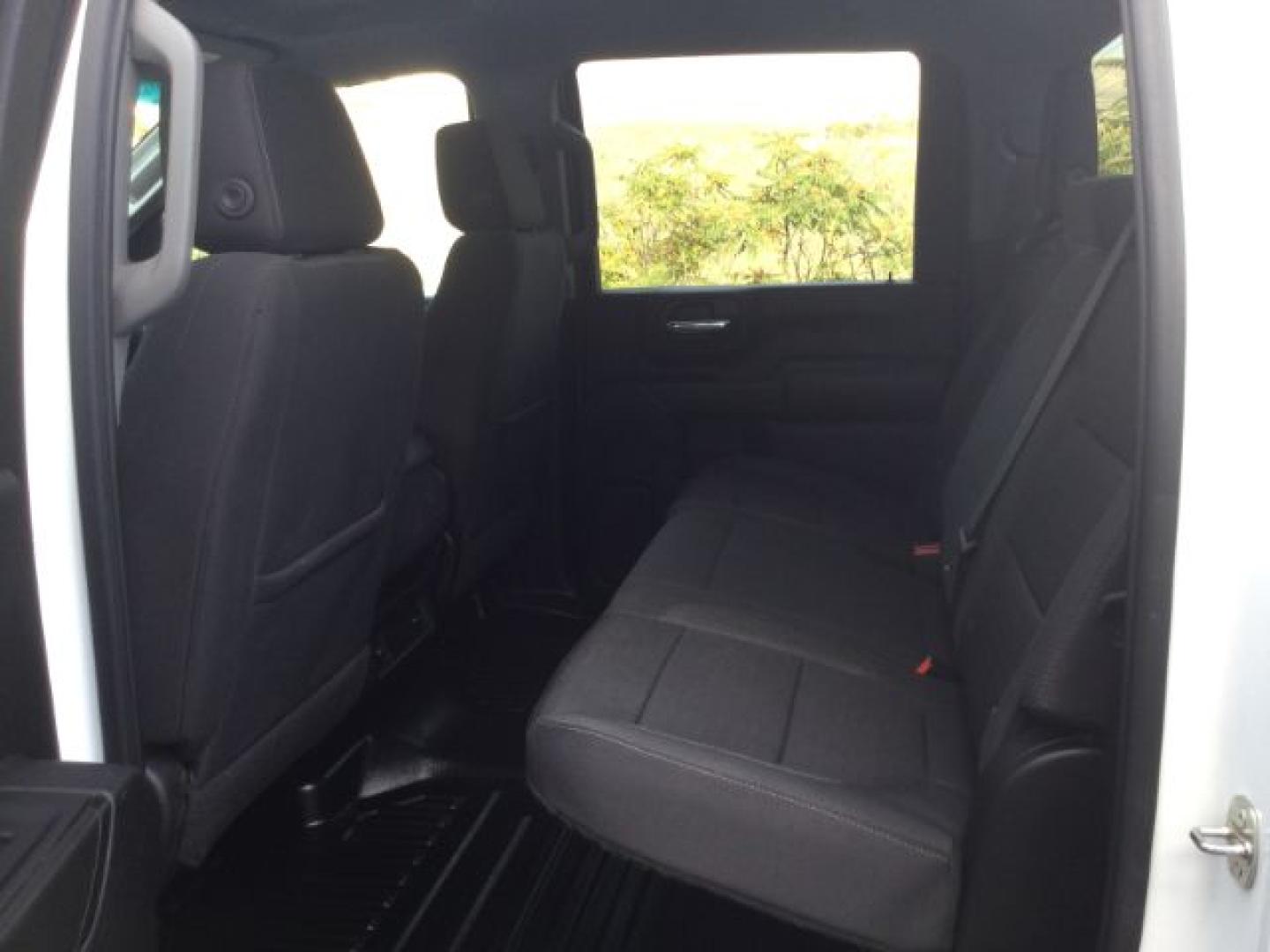2023 Summit White /Jet Black Chevrolet Silverado 3500HD LT (1GC4YTEY4PF) with an Duramax 6.6L V-8 direct injection engine, 10-speed automatic transmission, located at 1801 Main Street, Lewiston, 83501, (208) 743-9371, 46.417065, -117.004799- Photo#4