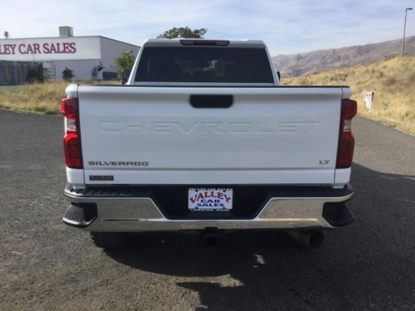 2023 Summit White /Jet Black Chevrolet Silverado 3500HD LT (1GC4YTEY4PF) with an Duramax 6.6L V-8 direct injection engine, 10-speed automatic transmission, located at 1801 Main Street, Lewiston, 83501, (208) 743-9371, 46.417065, -117.004799- Photo#9