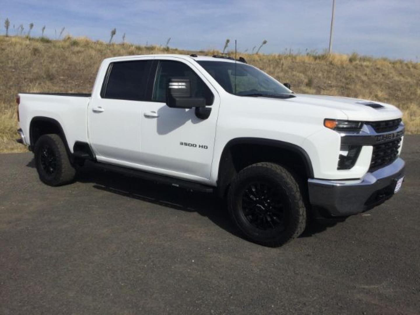 2023 Summit White /Jet Black Chevrolet Silverado 3500HD LT (1GC4YTEY4PF) with an Duramax 6.6L V-8 direct injection engine, 10-speed automatic transmission, located at 1801 Main Street, Lewiston, 83501, (208) 743-9371, 46.417065, -117.004799- Photo#17